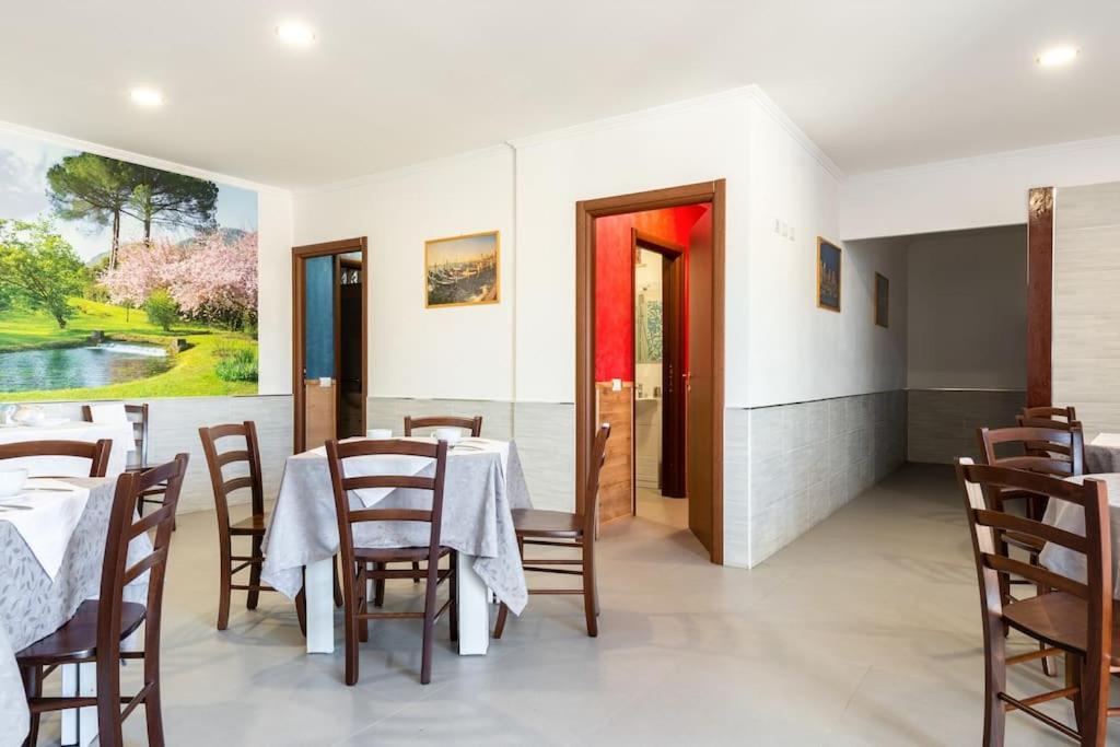Old Club Casa Vacanze Carlo Trani Aprilia Exterior photo